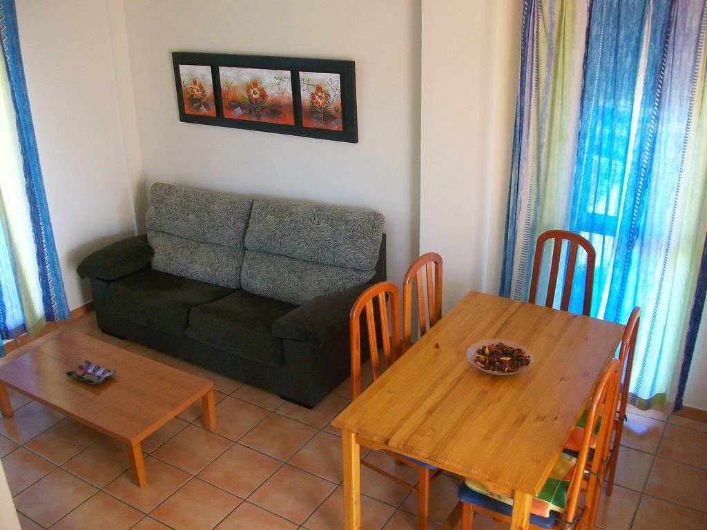 Apartamentos Par Tres - Oliva Nova Exterior photo