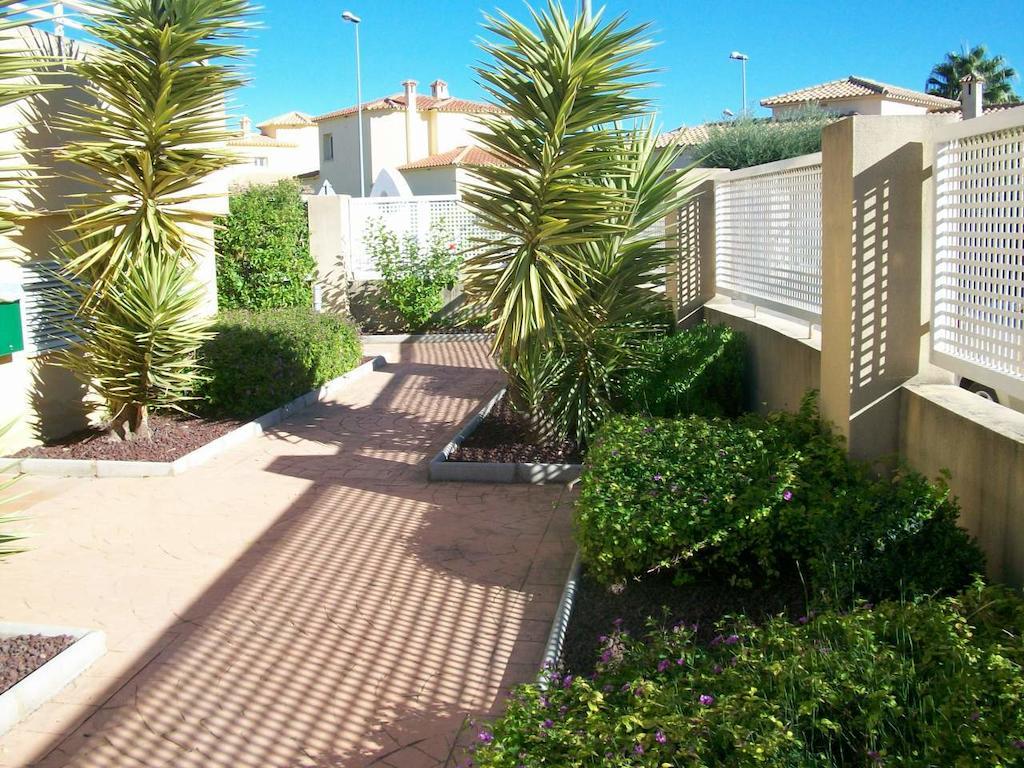 Apartamentos Par Tres - Oliva Nova Exterior photo